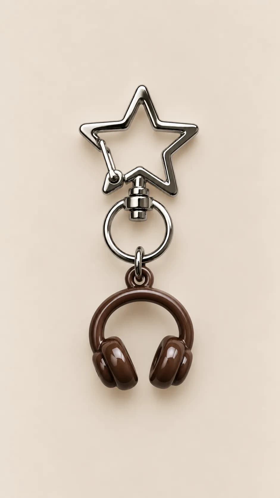 Brown Star Hook Headphone Charm in Brown